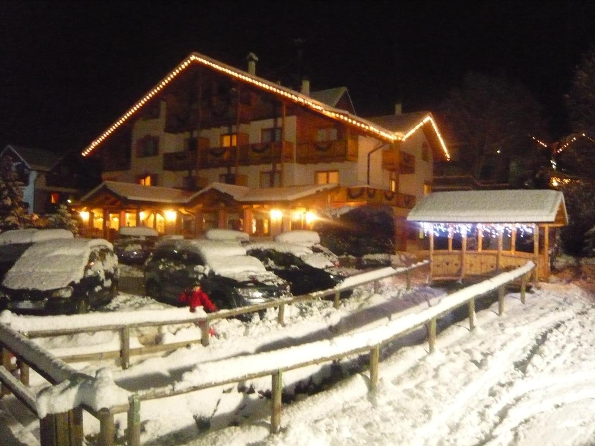 Active Hotel Gran Zebru' Cogolo Exterior foto