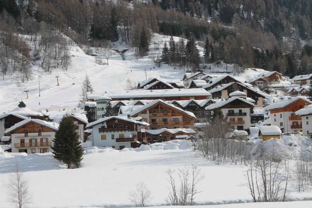 Active Hotel Gran Zebru' Cogolo Exterior foto